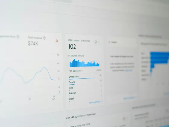 Illustration representing performance marketing dashboards for Google and Meta Ads